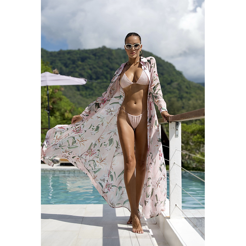 Bella Pink Lilly: Your Perfect Dolce Vita Beach Outfit