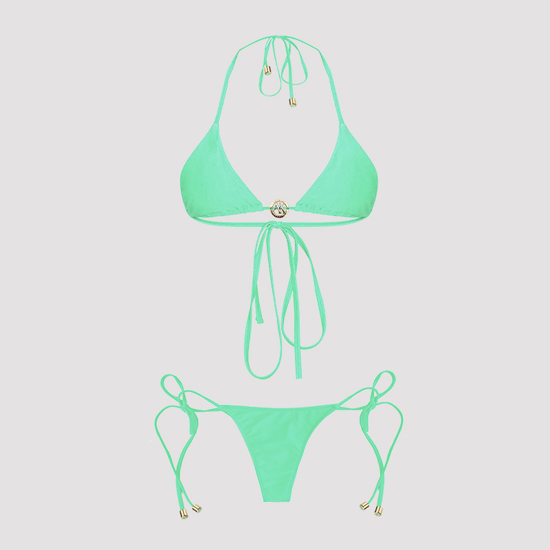 Pamela Mint: Your Perfect Summer Fashion Statement